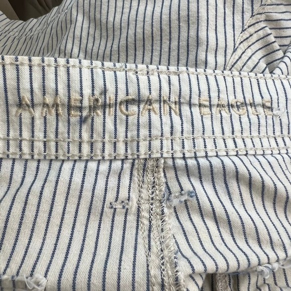 American Eagle Railroad Striped Shorts Size 6 - Picture 9 of 11